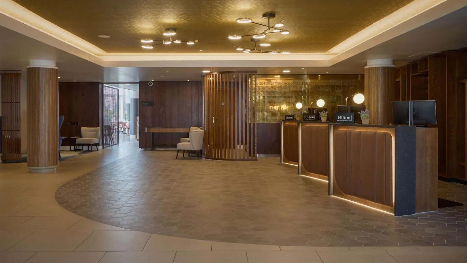 Doubletree By Hilton London Excel Hotel