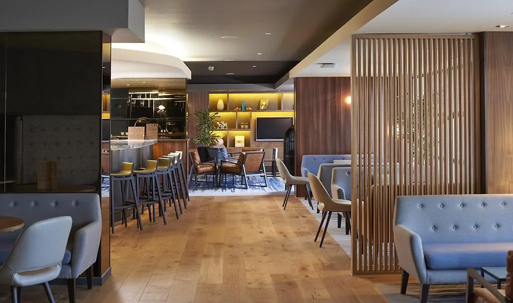 Doubletree By Hilton London Excel Hotel