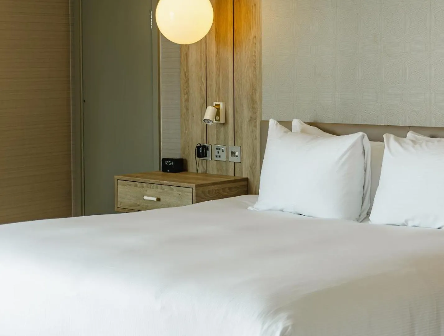 Doubletree By Hilton London Excel Hotel 4*,  United Kingdom